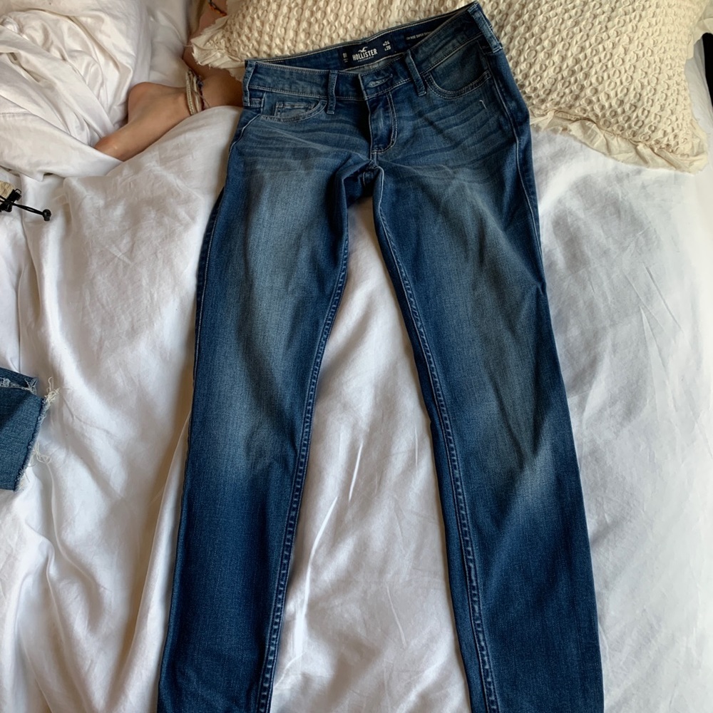 Hollister low rise super skinny crop size 0